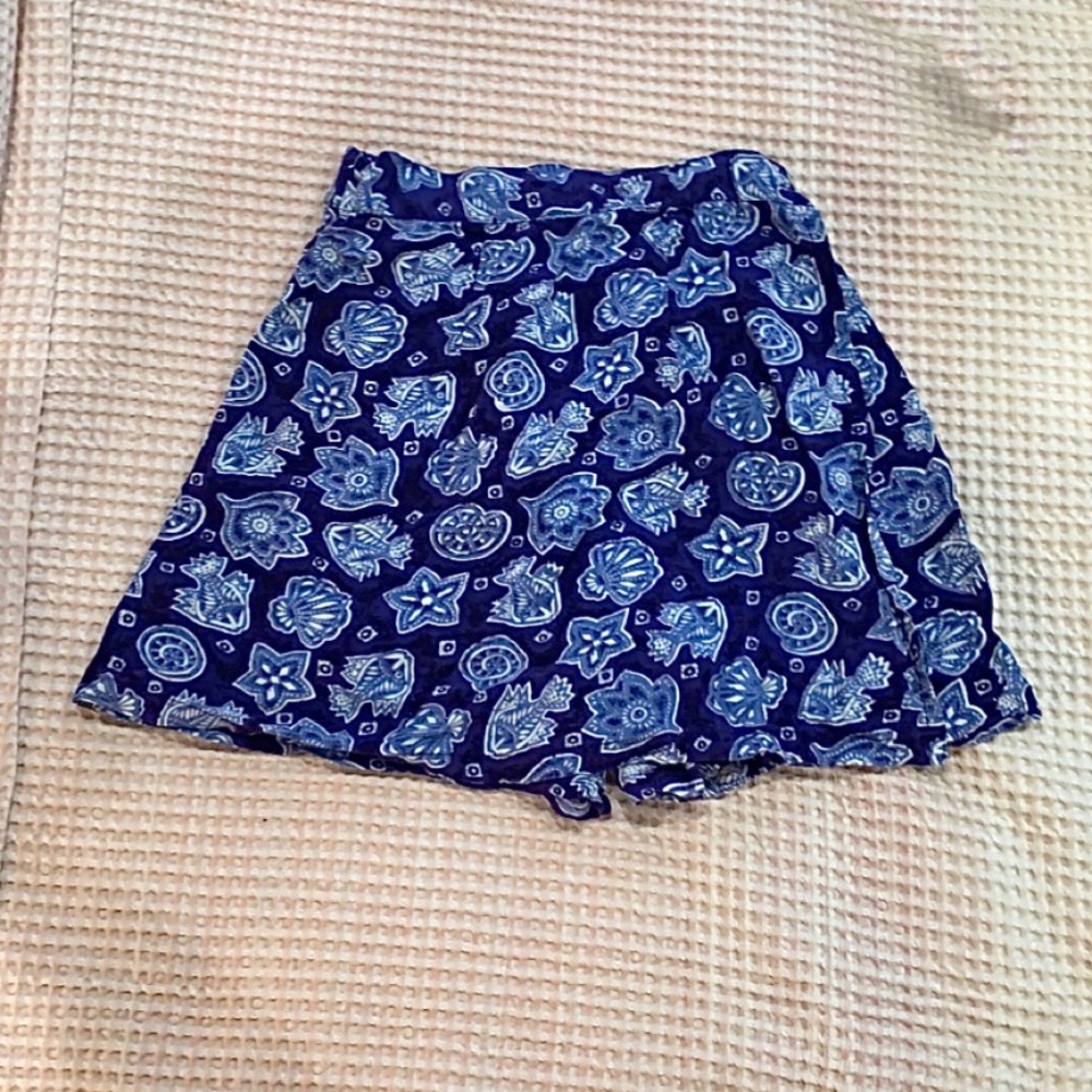 RARE 80S VINTAGE Peppermint Bay Beach Print Skort with pearl button